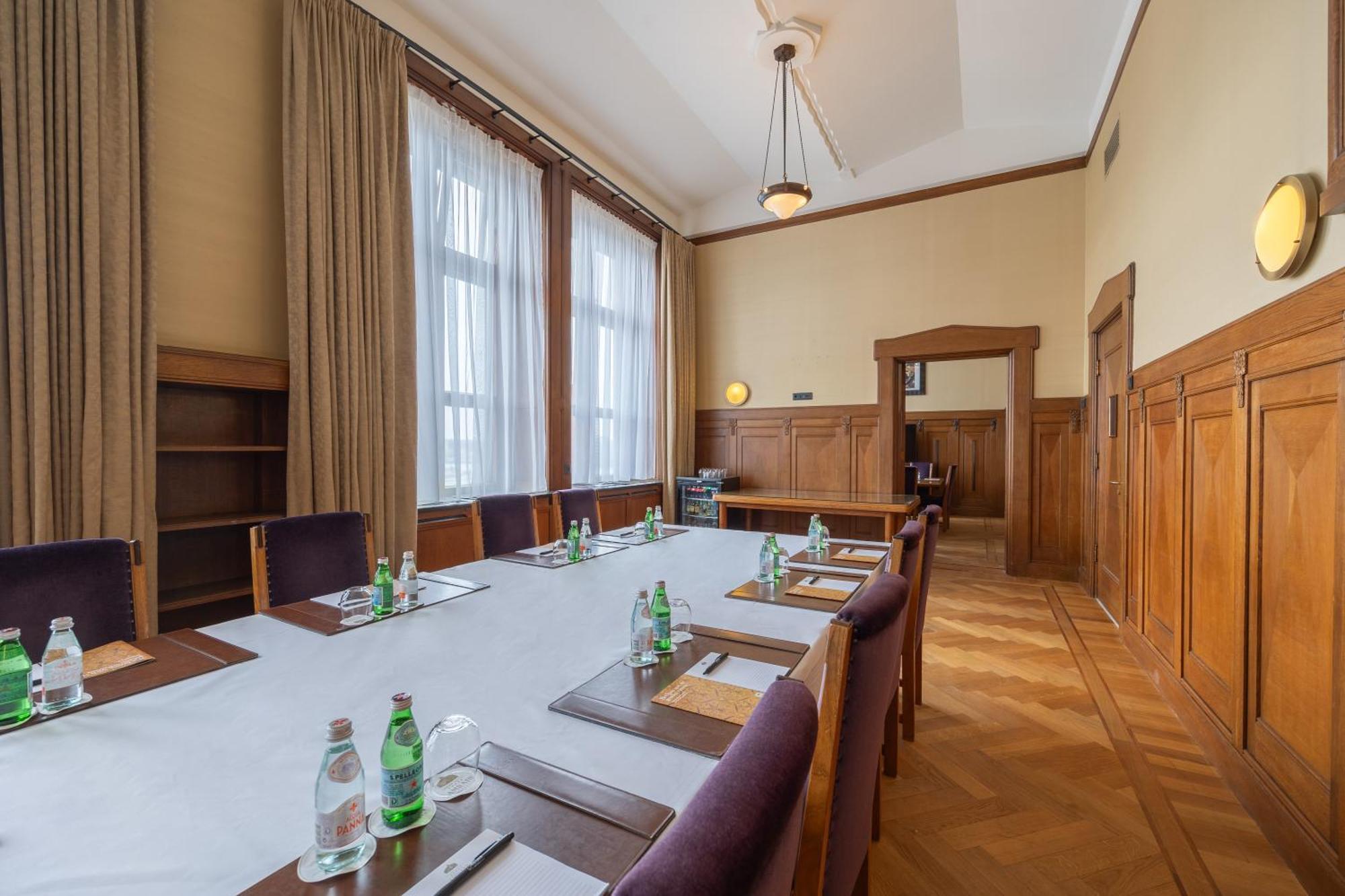 فندق جراند أمراث أمستردام المظهر الخارجي الصورة The conference room of the German Historical Society