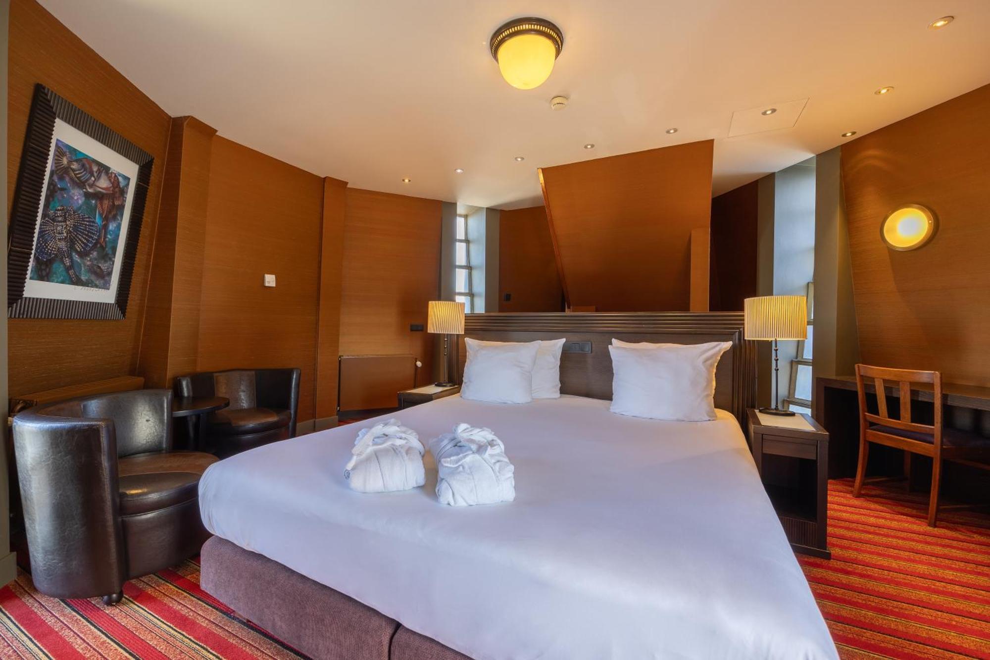فندق جراند أمراث أمستردام المظهر الخارجي الصورة A room at the hotel