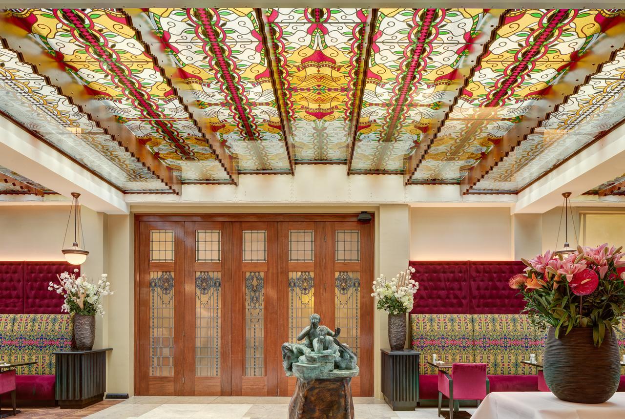 فندق جراند أمراث أمستردام المظهر الخارجي الصورة The ceiling of the lobby